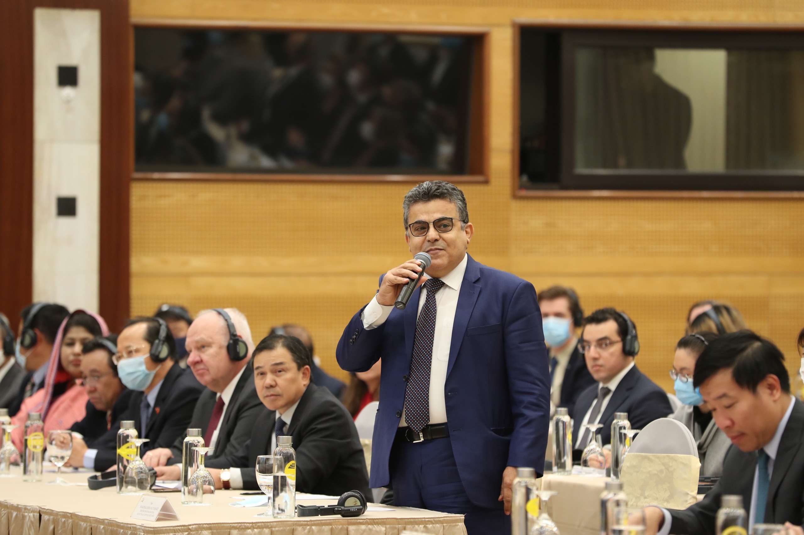 Foreign ambassadors show confidence in 13th National Party Congress success